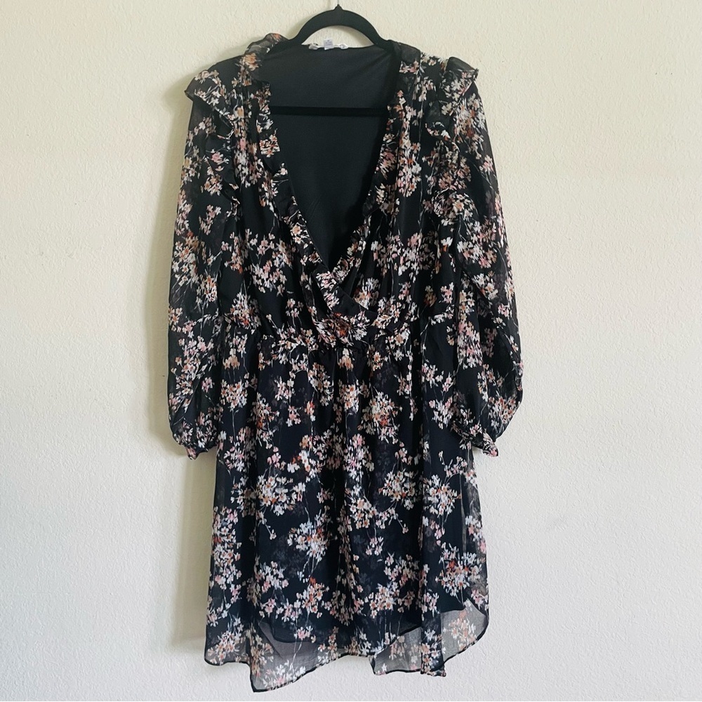 Time and Tru floral fall mini dress Medium black chiffon ruffle sleeves feminine